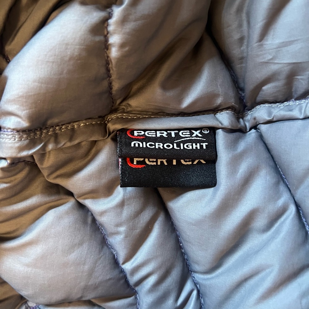 The North Face Purple Flight Series Jacket - Picture 10 of 10